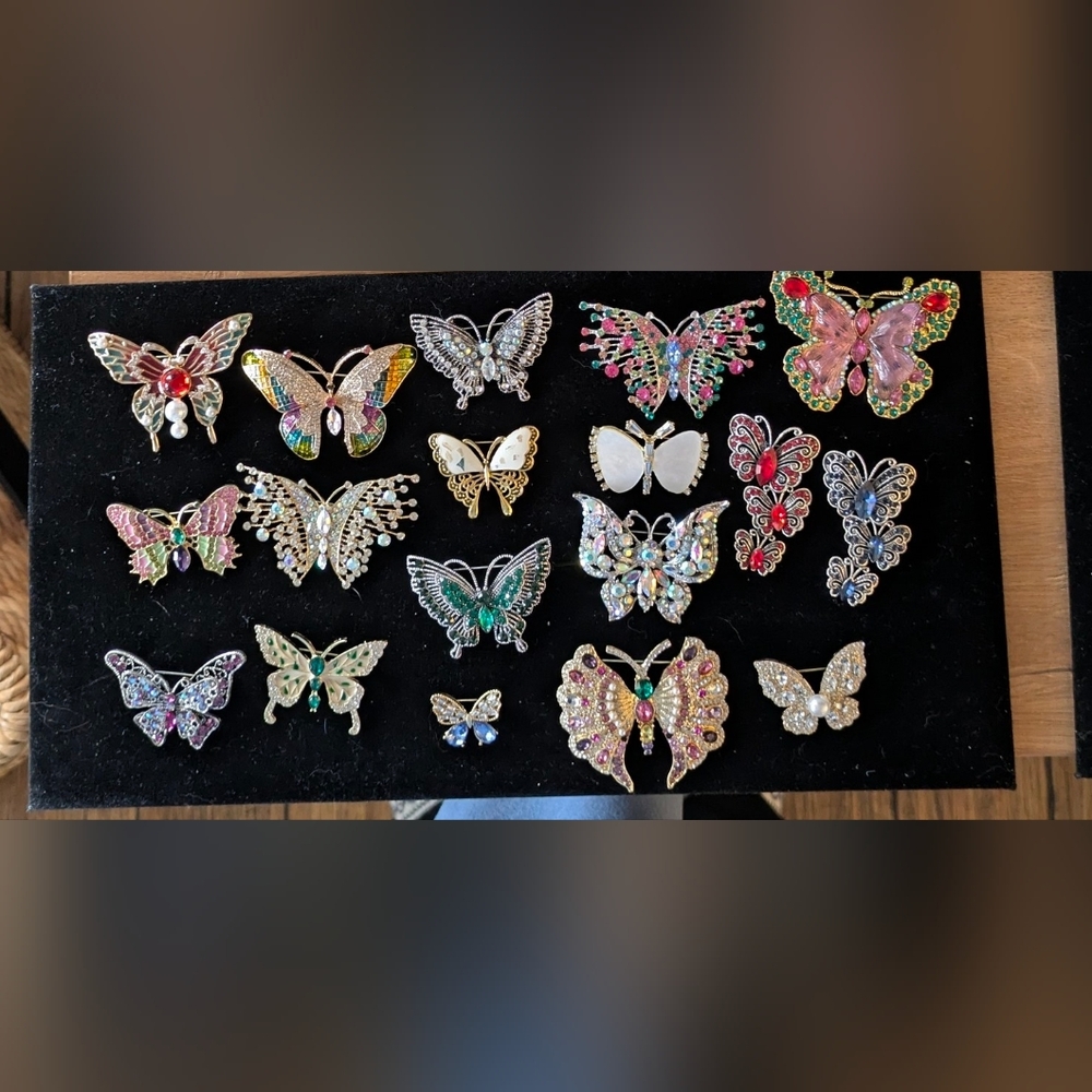 Colorful Brooch Collection - Picture 8 of 14